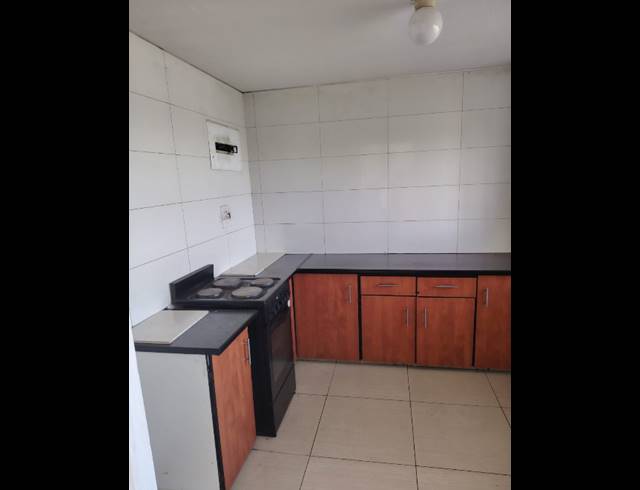 2 BEDROOM APARTMENT FOR SALE IN PINETOWN CENTRAL